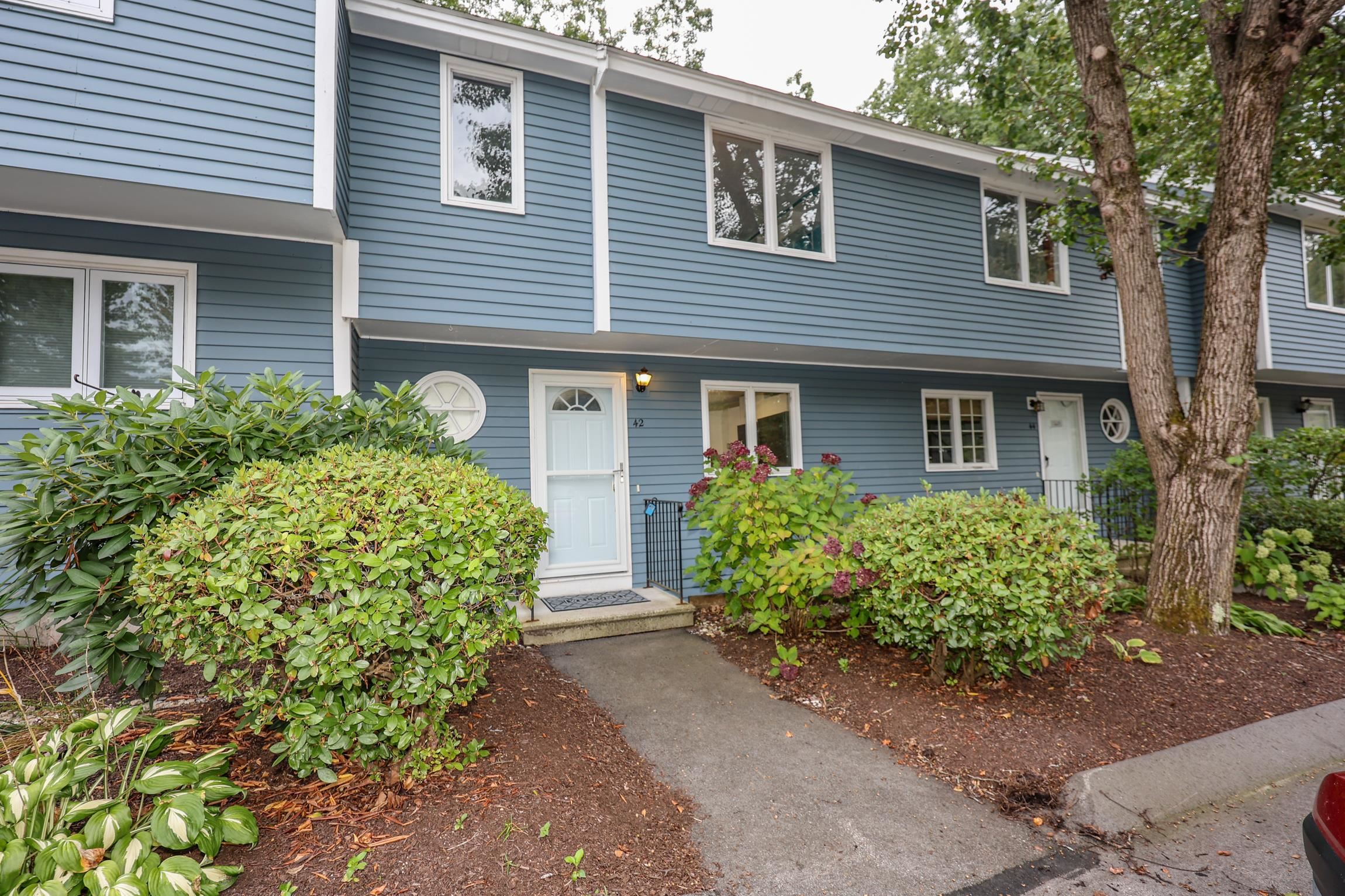 Merrimack Dr, Merrimack, NH 03054