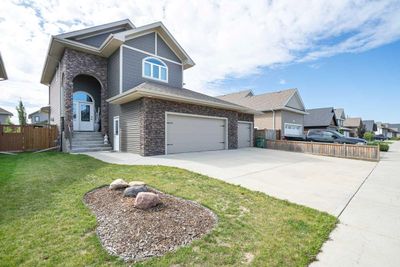 5705 21 St, House detached with 5 bedrooms, 3 bathrooms and 6 parking in Lloydminster AB | Image 3