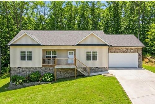1056 Durgan Pl, Dalton, GA, 30721-1753 | Card Image