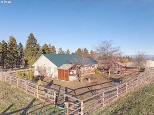 15605 Wingville Ln, Baker City, OR, 97814-8221 | Card Image