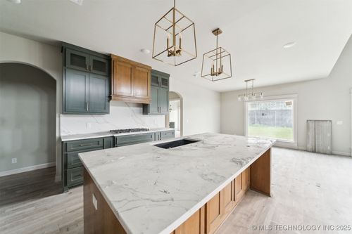 16817 E 41st Pl, Tulsa, OK, 74134 | Card Image