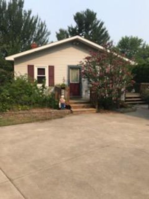 6582 Potter Rd, Bear Lake, MI, 49614-9582 | Card Image