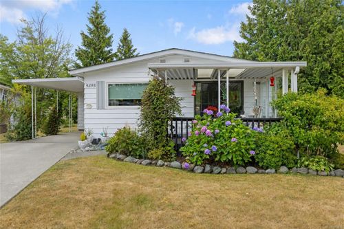 9395 Lauries Lane, Sidney, BC, V8L4L2 | Card Image