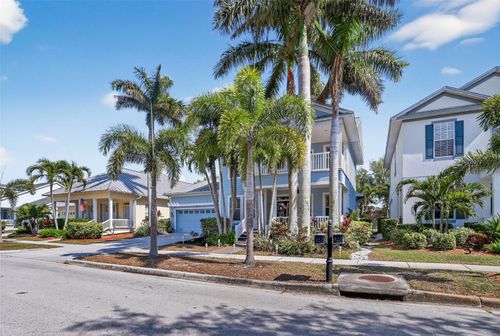 416 Manns Harbor Dr, APOLLO BEACH, FL, 33572-3313 | Card Image