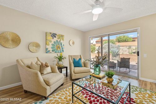 1552 W Via Del Jarrito, Green Valley, AZ, 85622 | Card Image