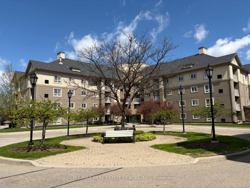 307-4 Dayspring Circle, Brampton, ON, L6P2Z5 | Card Image