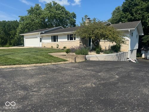 301 S Elm St, Hagerstown, IN, 47346-1608 | Card Image