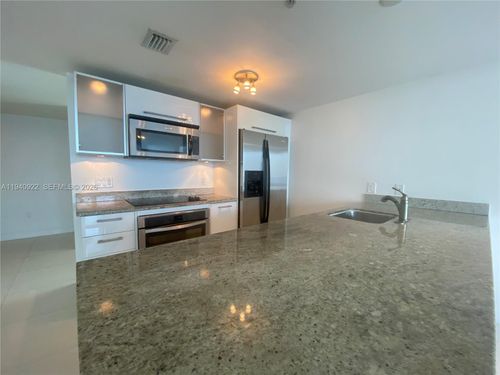 apt-501-185 Sw 7th St, Miami, FL, 33130-2969 | Card Image