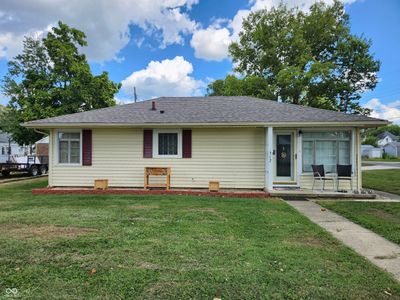 Welcoming front exterior | Image 1