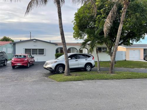 7607 Harbour Blvd, Miramar, FL, 33023-6565 | Card Image