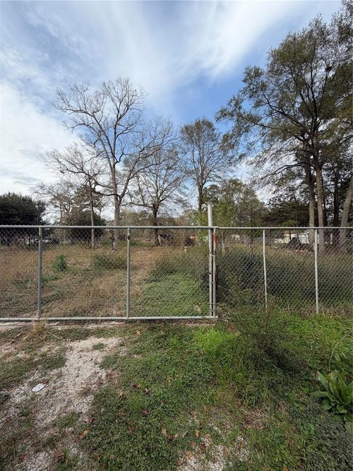 19875 Crystalwood Estates Dr, New Caney, TX, 77357-3239 | Card Image