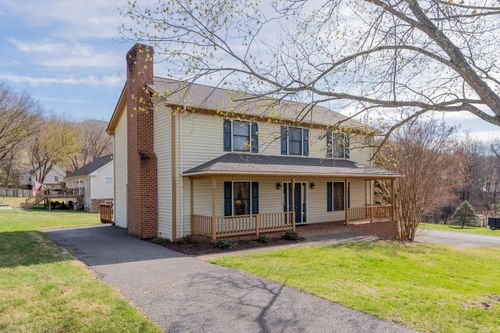 4106 Falling Creek Dr, Vinton, VA, 24179-1012 | Card Image