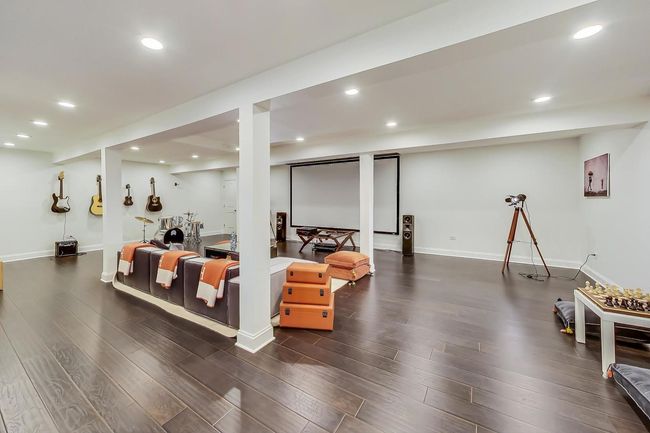 33 Sheridan Rd, House other with 5 bedrooms, 6 bathrooms and 4 parking in Highland Park IL | Image 45