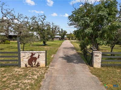 364 Exotic Lane, House other with 3 bedrooms, 2 bathrooms and null parking in Bandera TX | Image 3