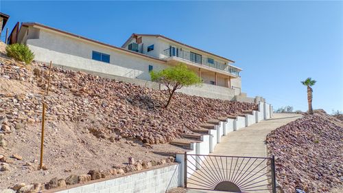 3194 Sycamore Ave, Bullhead City, AZ, 86429-7110 | Card Image