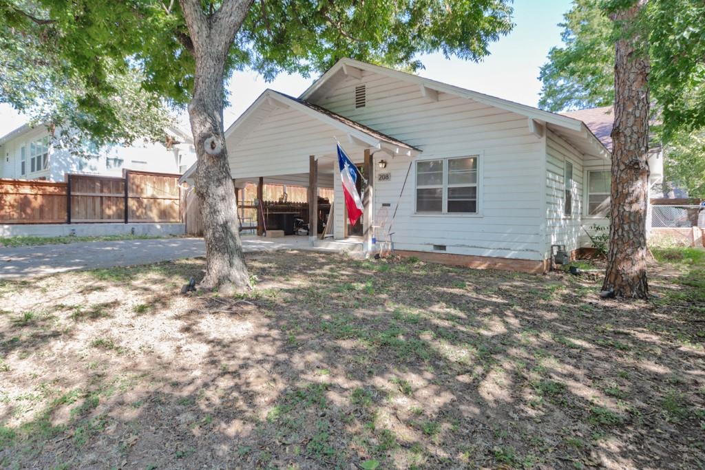 Couts St, Weatherford, TX 76086