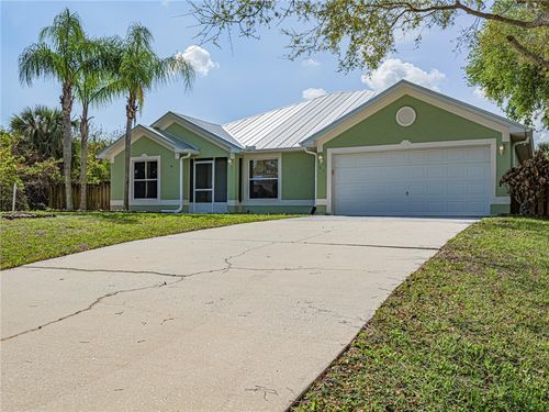 865 Beard Ave, SEBASTIAN, FL, 32958-4813 | Card Image