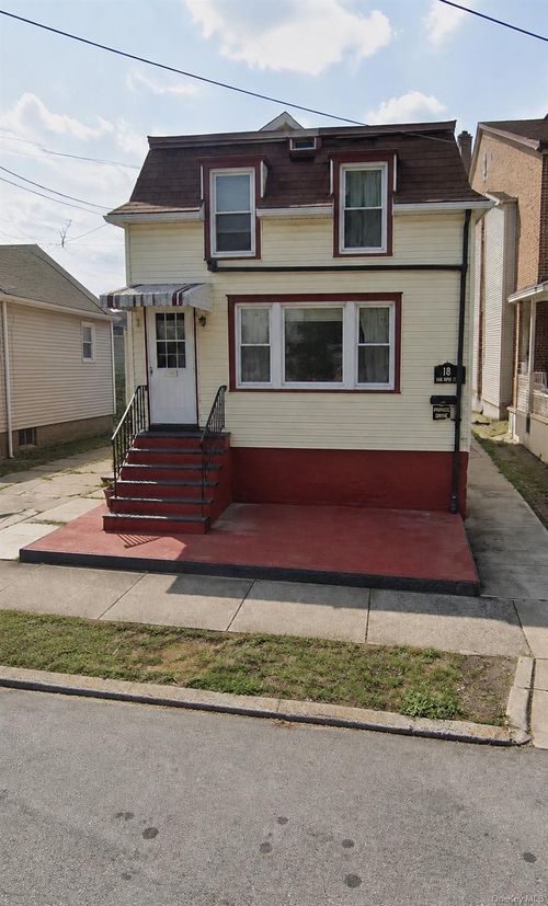 18 Van Riper Street, New York, NY, 10302 | Card Image