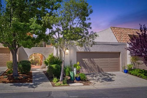223 Casitas Bulevar, Los Gatos, CA, 95032 | Card Image