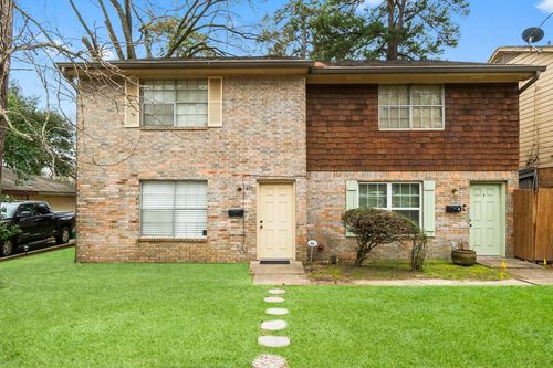 407 W Semands St, Conroe, TX, 77301-1854 | Card Image