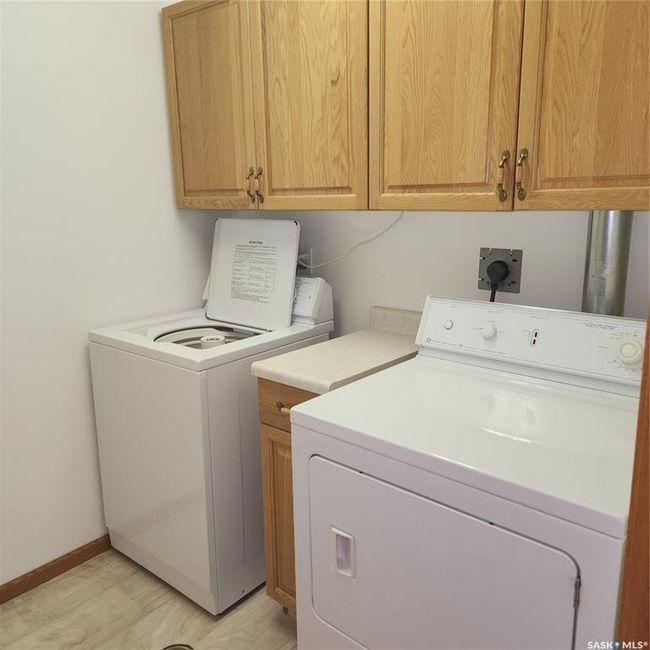 105 - 240 Athabasca St E, Condo with 1 bedrooms, 1 bathrooms and 2 parking in Moose Jaw SK | Image 21