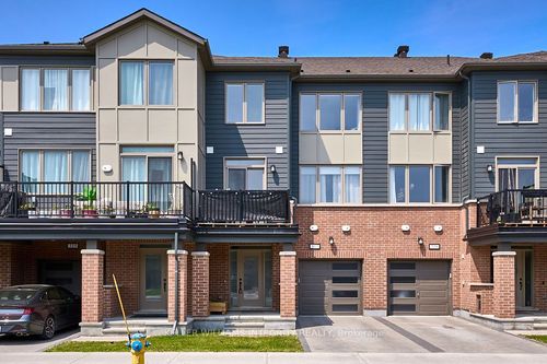 317 Squadron Cres, Ottawa, ON, K1K4Z4 | Card Image