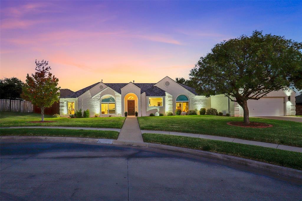 Ranch Ct, Benbrook, TX 76126