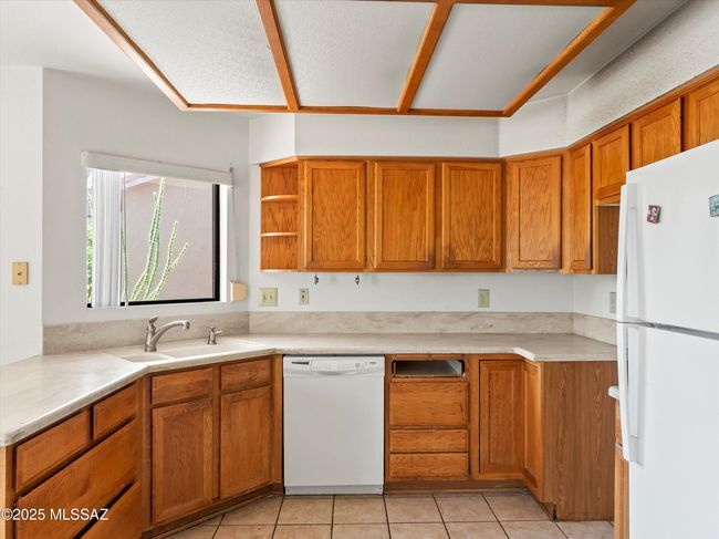 19-Kitchen | Image 19