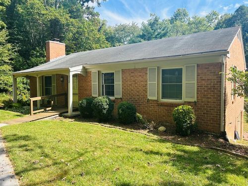 312 College Park Dr, Radford, VA, 24141-3904 | Card Image