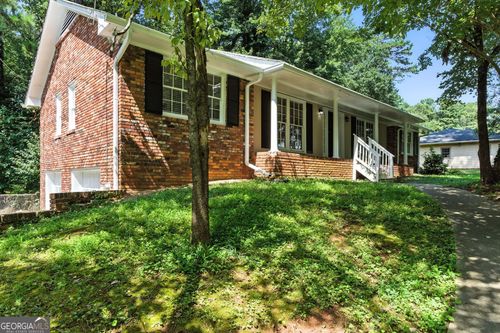 2511 Meadow Lark Dr, East Point, GA, 30344-4027 | Card Image