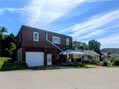 164 6th Ave, Aliquippa, PA, 15001-3418 | Card Image