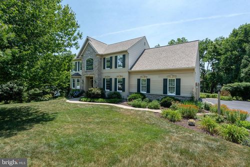 1115 Persimmon Dr, LANCASTER, PA, 17601-7136 | Card Image
