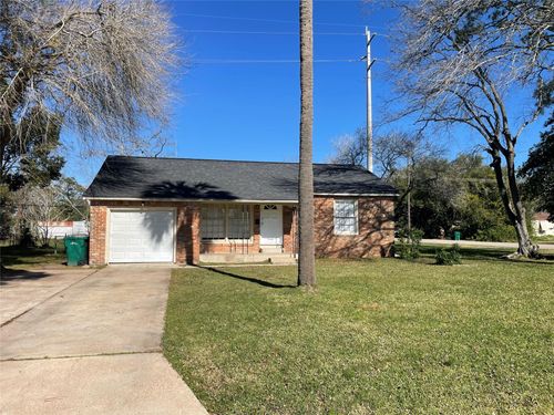 2904 Fannin St, La Marque, TX, 77568-4825 | Card Image