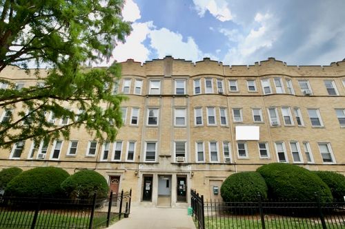 2b-4511 N Malden St, Chicago, IL, 60640-6225 | Card Image