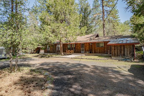 1724 Foots Creek R Fork Rd, Gold Hill, OR, 97525-6718 | Card Image