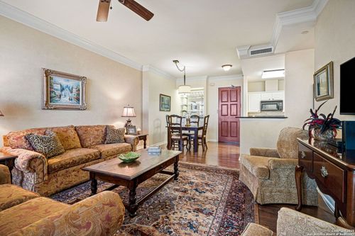 apt-810-1 Towers Park Ln, San Antonio, TX, 78209-6434 | Card Image