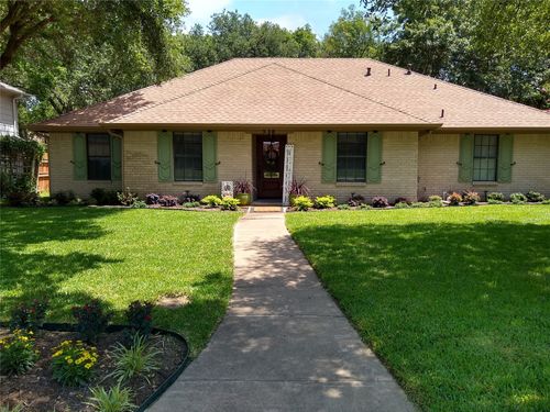 538 Turtle Creek Dr, Greenville, TX, 75402-4327 | Card Image