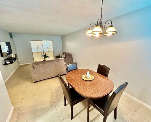 apt-203-2213 Ne 1st Ct, Boynton Beach, FL, 33435-2319 | Card Image