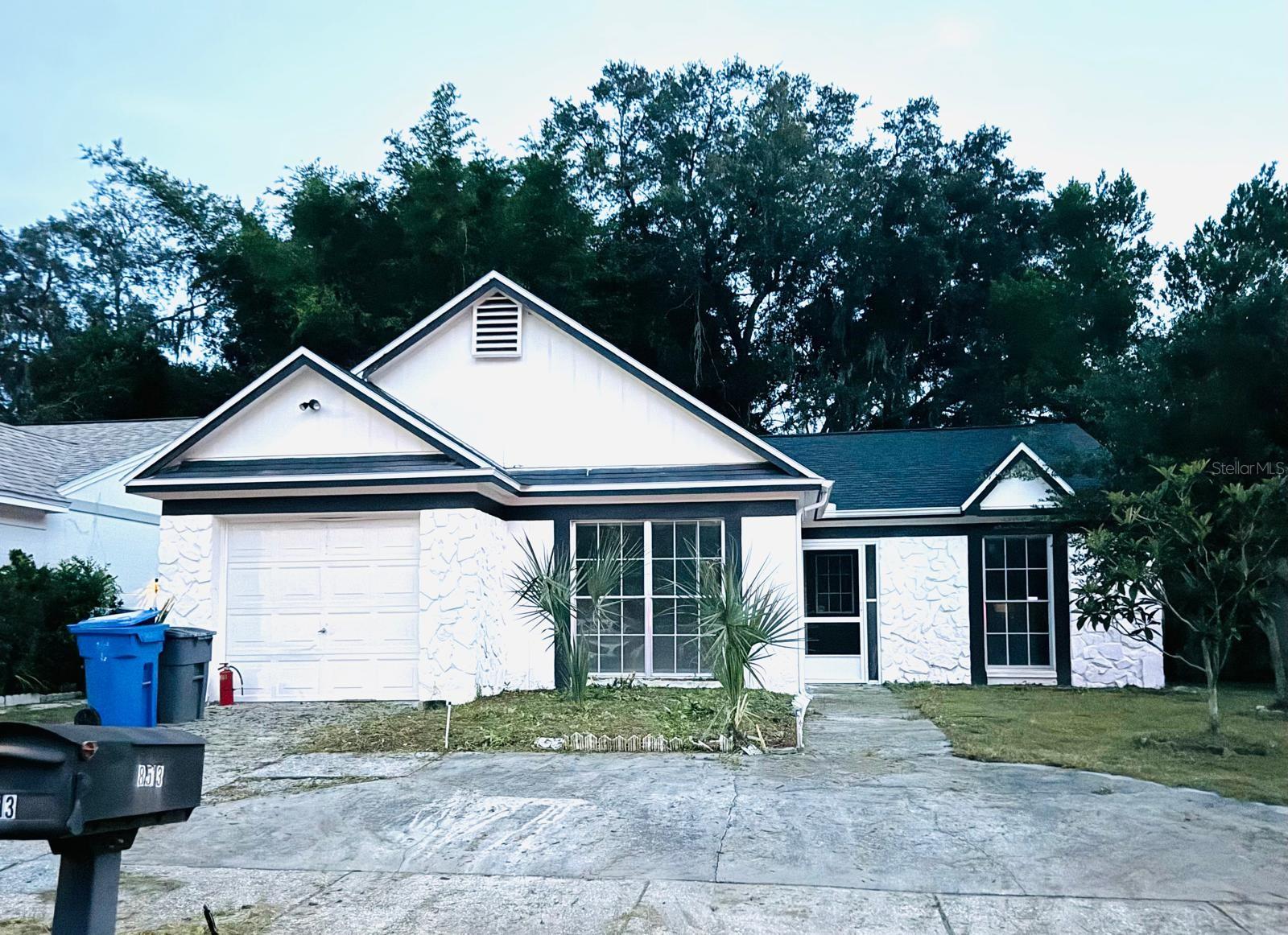 Misty River Ct, Tampa, FL 33637