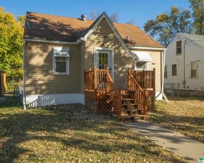 2420 Rebecca St, House other with 3 bedrooms, 1 bathrooms and null parking in Sioux City IA | Image 2