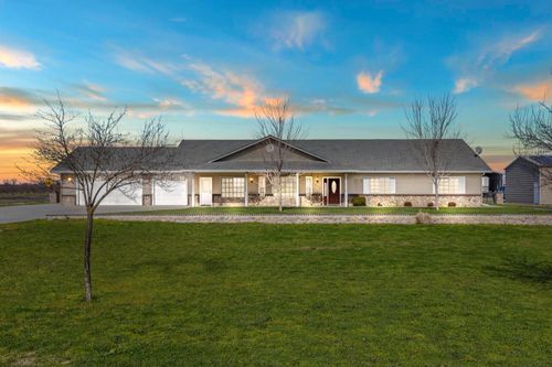 211 Willey Way, Biggs, CA, 95917-9700 | Card Image