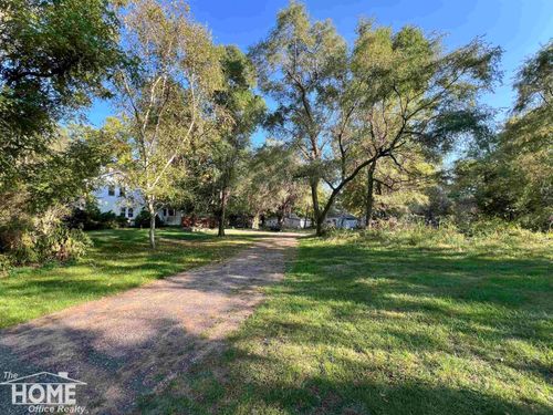 1940 Grand River Rd, Bancroft, MI, 48414-9736 | Card Image