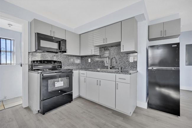 8180 Nw 13 Th Ave, House other with 2 bedrooms, 1 bathrooms and null parking in Miami FL | Image 6