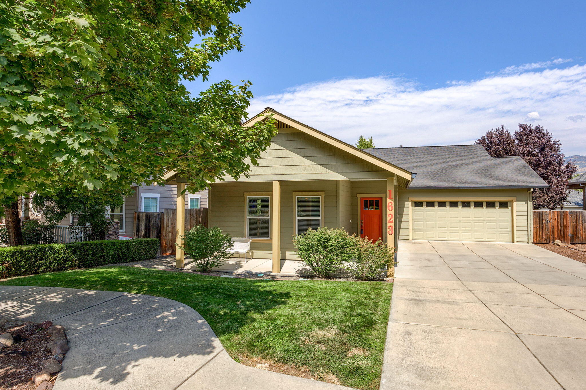 Lithia Way, Talent, OR 97540