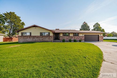 1367 Homer Ave, Idaho Falls, ID, 83404-5517 | Card Image