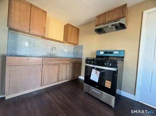 2-26 Clarence St, Bridgeport, CT, 06608-2224 | Card Image