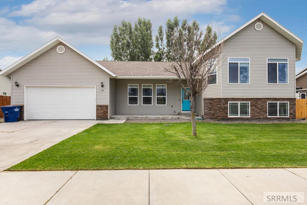 Buckskin Ct, Sugar City, ID 83448