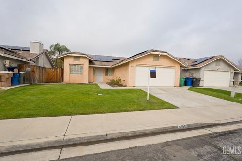 3105 Silver Spur Way, Bakersfield, CA, 93312-3335 | Card Image