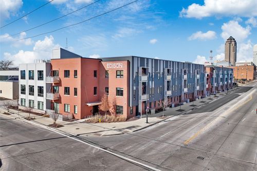 307-450 Sw 7th St, Des Moines, IA, 50309-4773 | Card Image