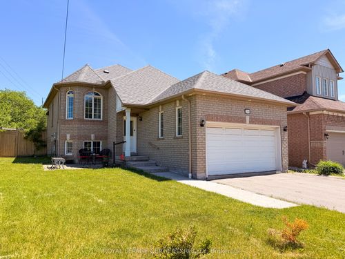 7349 Zinnia Pl, Mississauga, ON, L5W1K6 | Card Image